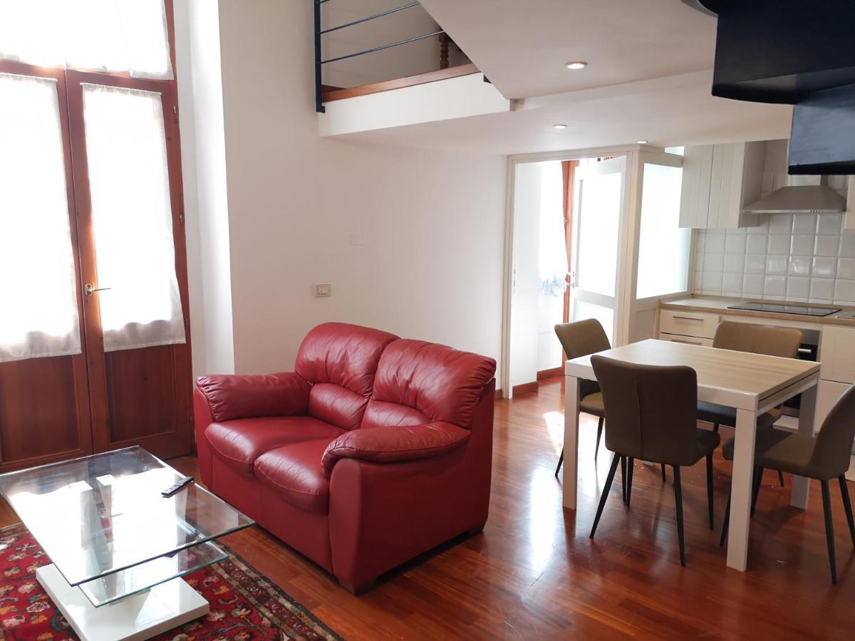 Marina Apartment City Centre Cagliari Exteriör bild