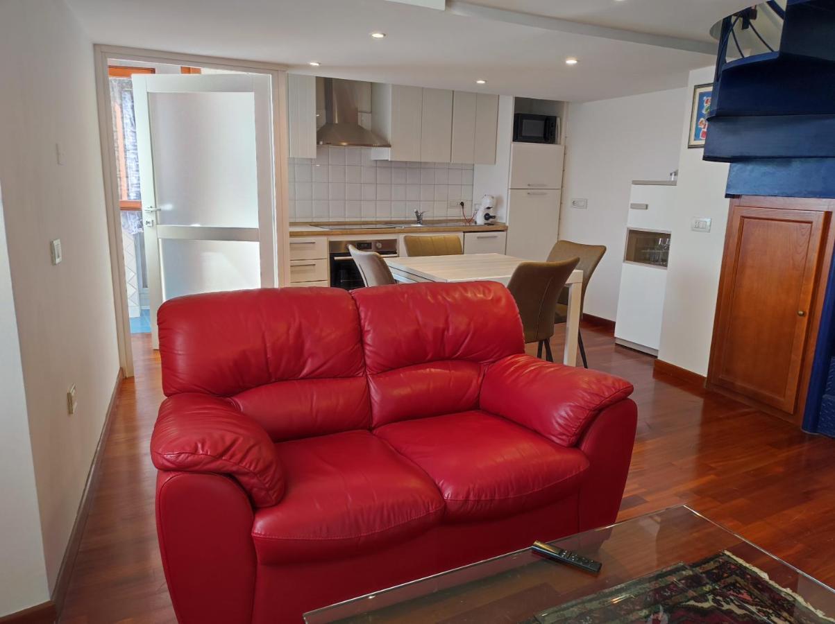 Marina Apartment City Centre Cagliari Exteriör bild