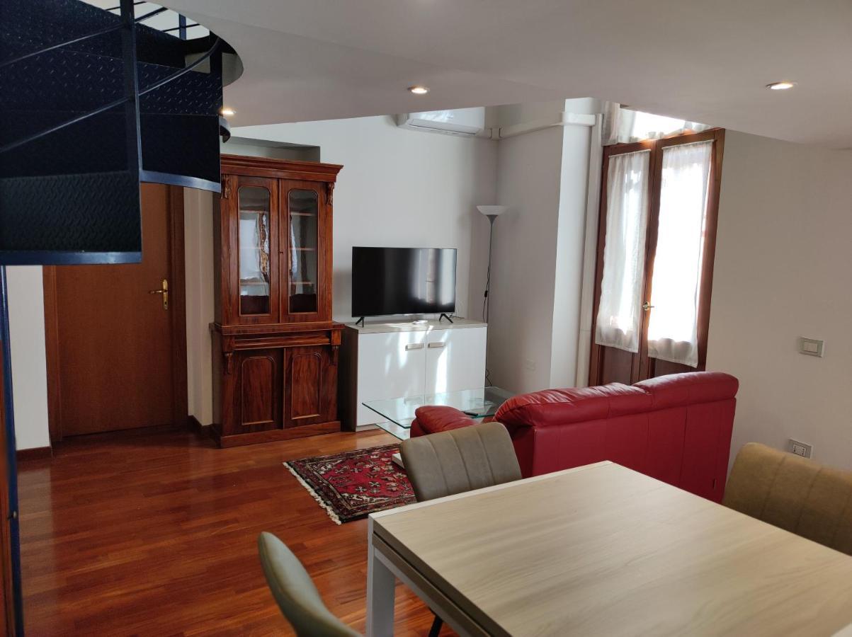 Marina Apartment City Centre Cagliari Exteriör bild